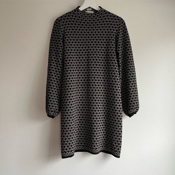Max Studio Dresses & Skirts - Mini Sweater Dress Puffy Sleeves, XS